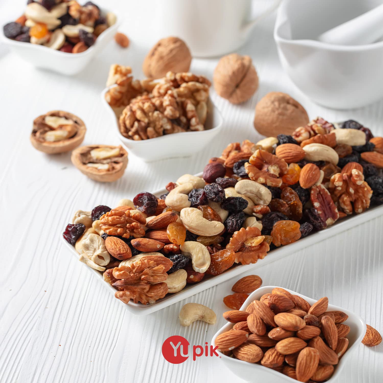 Yupik BBQ Cashews 1kg - Kosher Vegan Roasted Nuts for Snacking & BBQ Parties