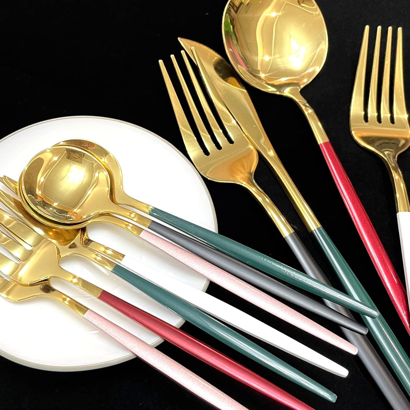 Gugrida 30-Piece Mirror Polish Copper Cutlery Set - 304 Stainless Steel Dinnerware Set for 6 People - Elegant Kitchen & Tableware with Fruit & Cake Forks - Perfect for Dining, Parties & Gift Giving