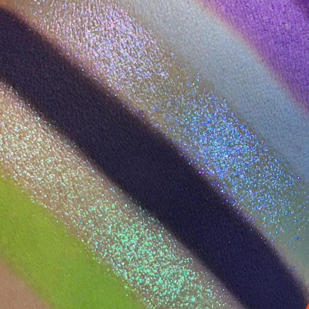Nueva Vida x Steff's Beauty Stash Eyeshadow Palette - 18 Highly Pigmented Matte & Shimmer Eyeshadows for Professional Makeup | Perfect for Day to Night Looks, Bridal Makeup & Special Occasions