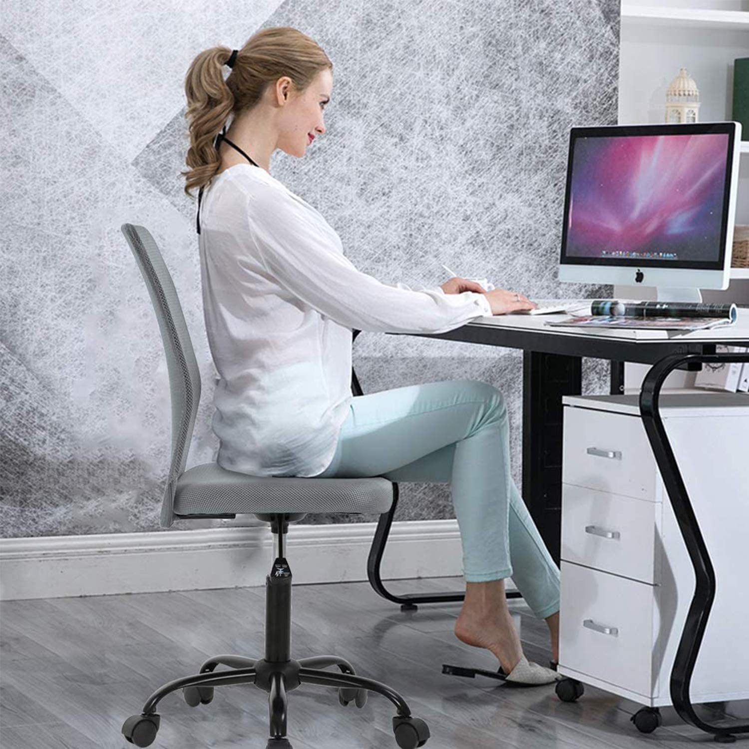 Ergonomic Office Chair with Mesh Back - Adjustable Computer Desk Chair for Home & Office, 360° Swivel Rolling Casters, Comfortable Task Chair for Adults (Gray) - Perfect for Long Work Hours & Gaming Sessions