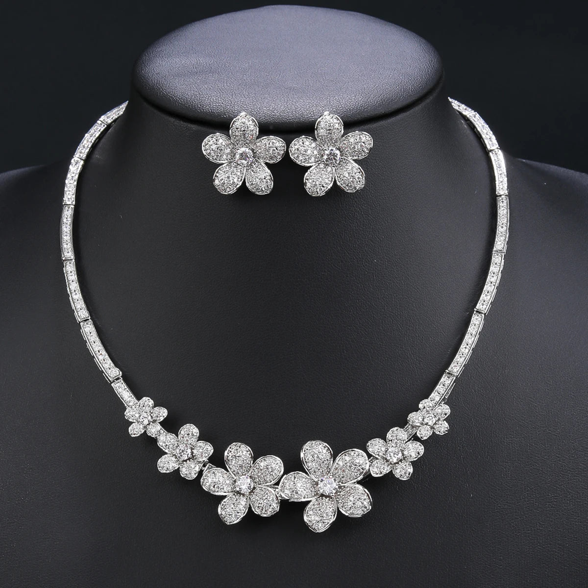 Elegant Flower Necklace and Earrings Set - European Style Bridal Jewelry for Wedding Party, Fashion Dress Accessories with CZ Stones - Perfect for Bridesmaids, Prom, Evening Gala & Special Occasions