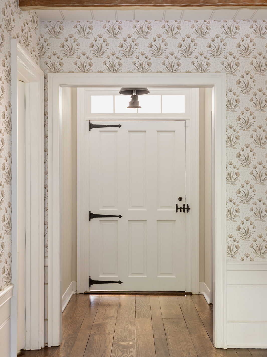 Nathan Turner Hillhouse Floral Tonal Wallpaper - Neutral Beige Botanical Peel & Stick Wallpaper for Living Room, Bedroom, and Home Decor