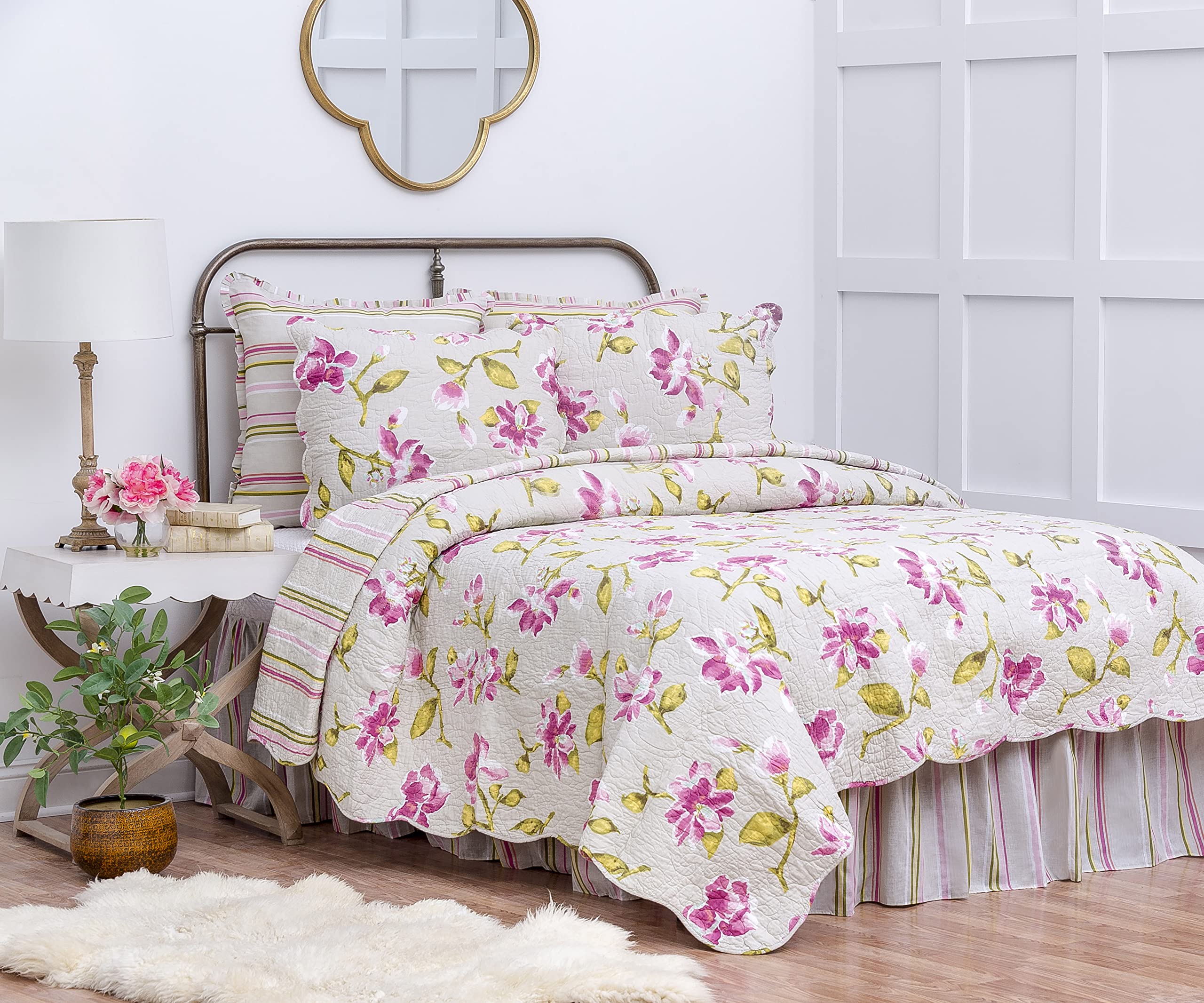 C&F Home Liliann King Size Quilt - 100% Cotton Lightweight Reversible Bedspread Coverlet, Machine Washable, Purple - Perfect for Master Bedroom, Guest Room & Cozy Home Decor