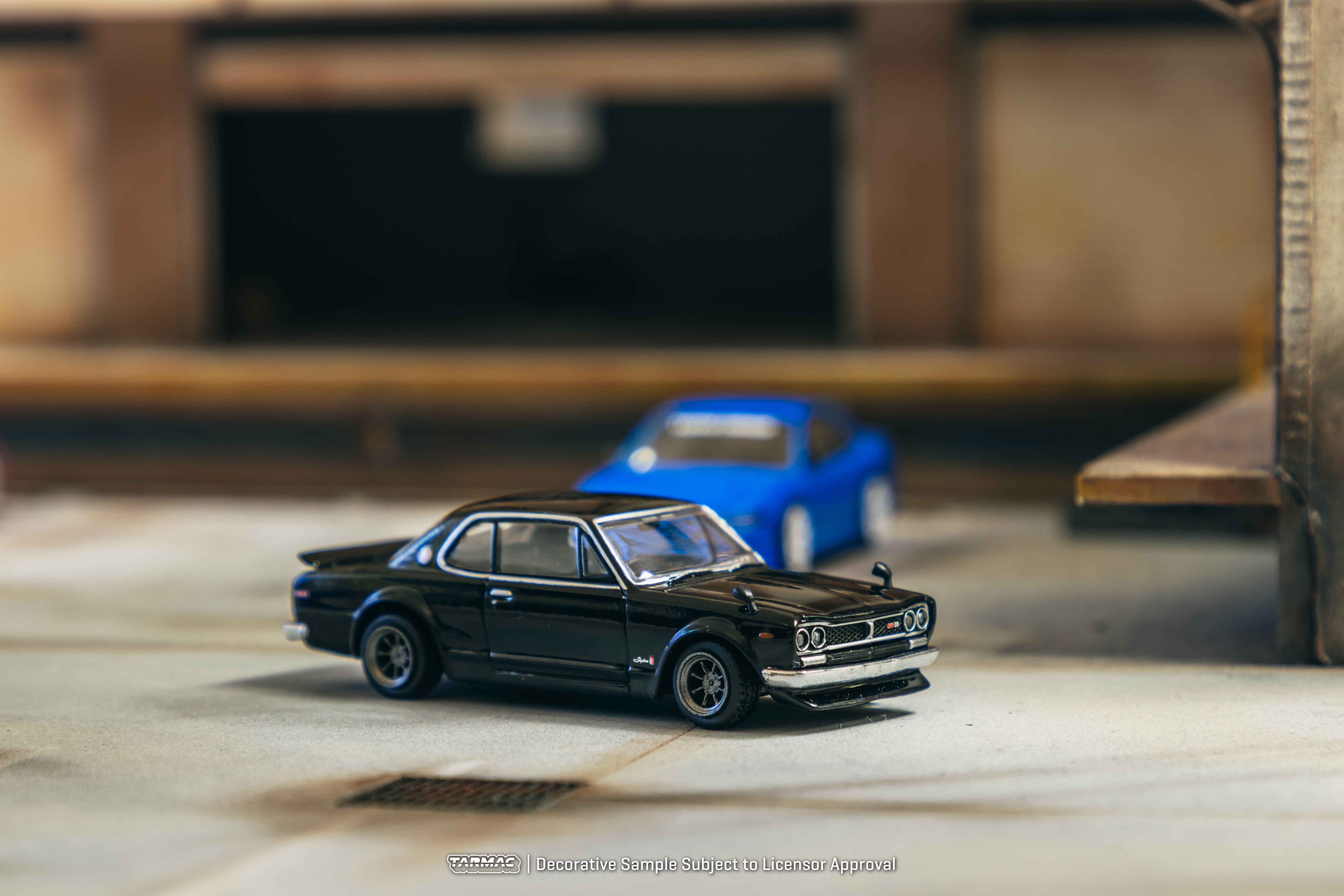 Tarmac Works 1/64 Scale Nissan Skyline 2000GT-R KPGC10 Diecast Model Car - Black - Collectible Miniature Vehicle for Display & Racing Scenes