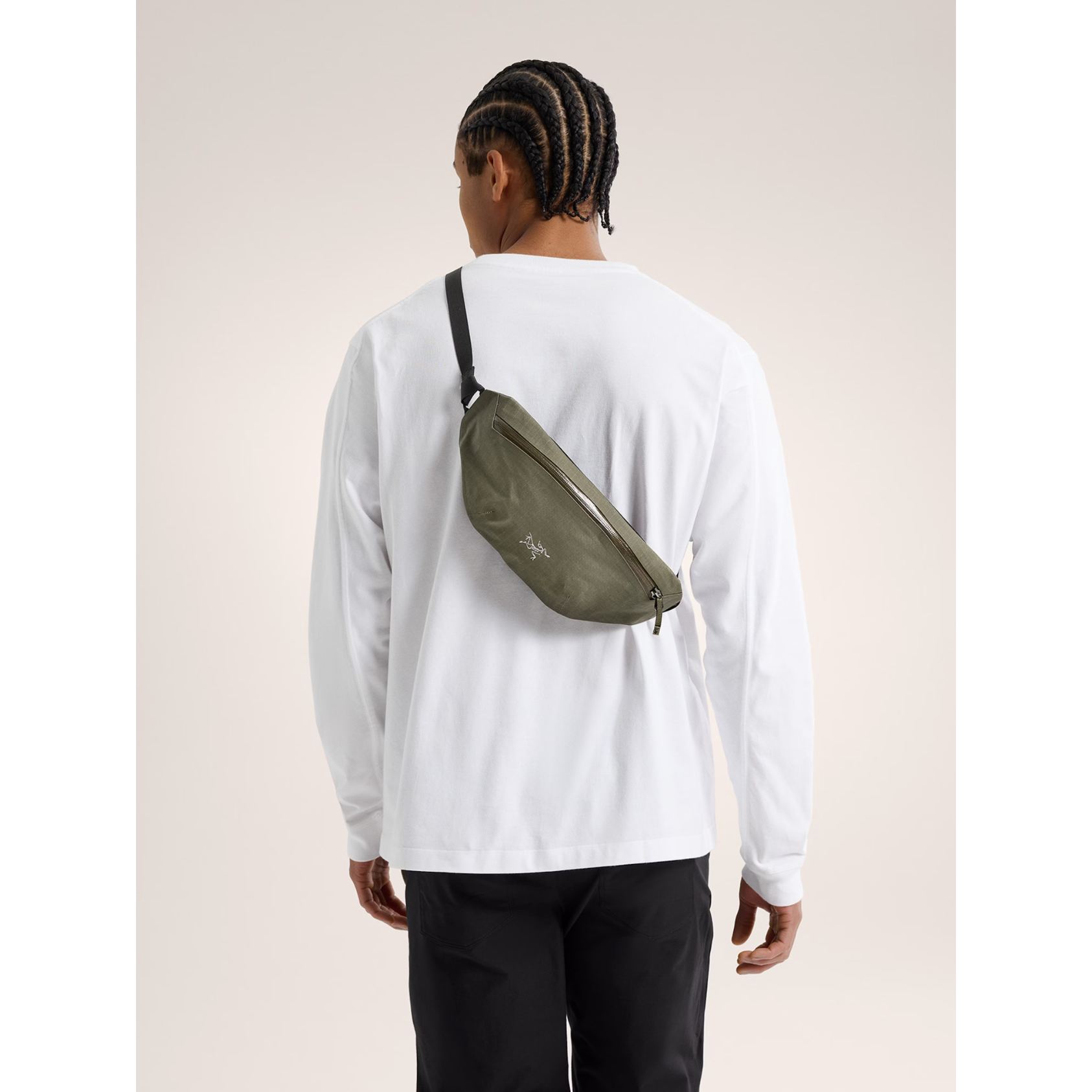 Arc'teryx Granville Crossbody Bag - Lightweight & Water-Resistant Travel & Everyday Carry Bag for Men & Women - Perfect for Hiking, Commuting & Outdoor Adventures