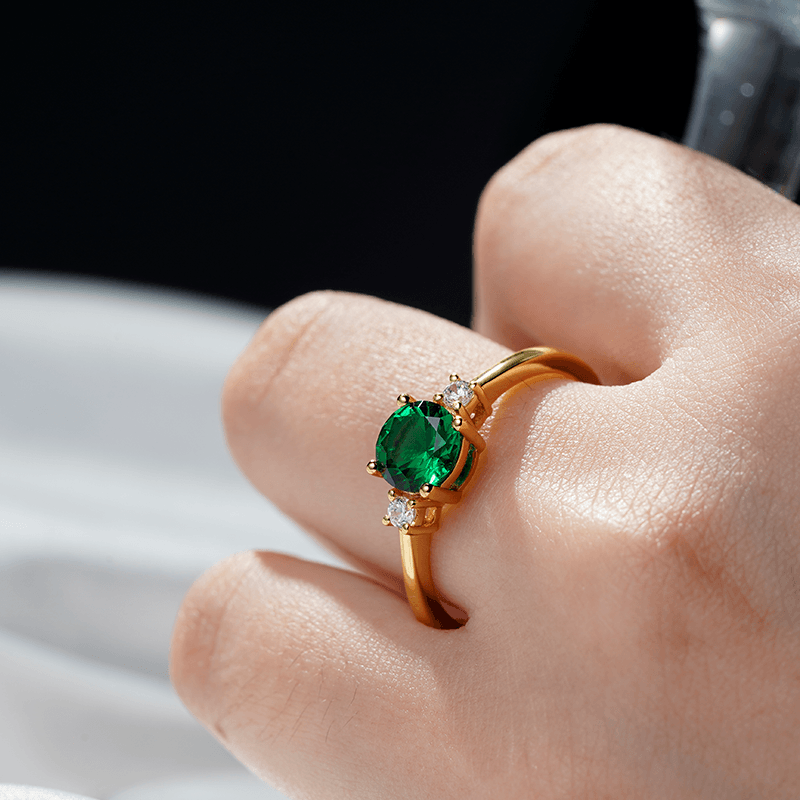 1.5 CT Classic Three Stone Round Emerald & White Sapphire Ring for Women - Elegant Wedding, Engagement & Anniversary Jewelry Gift