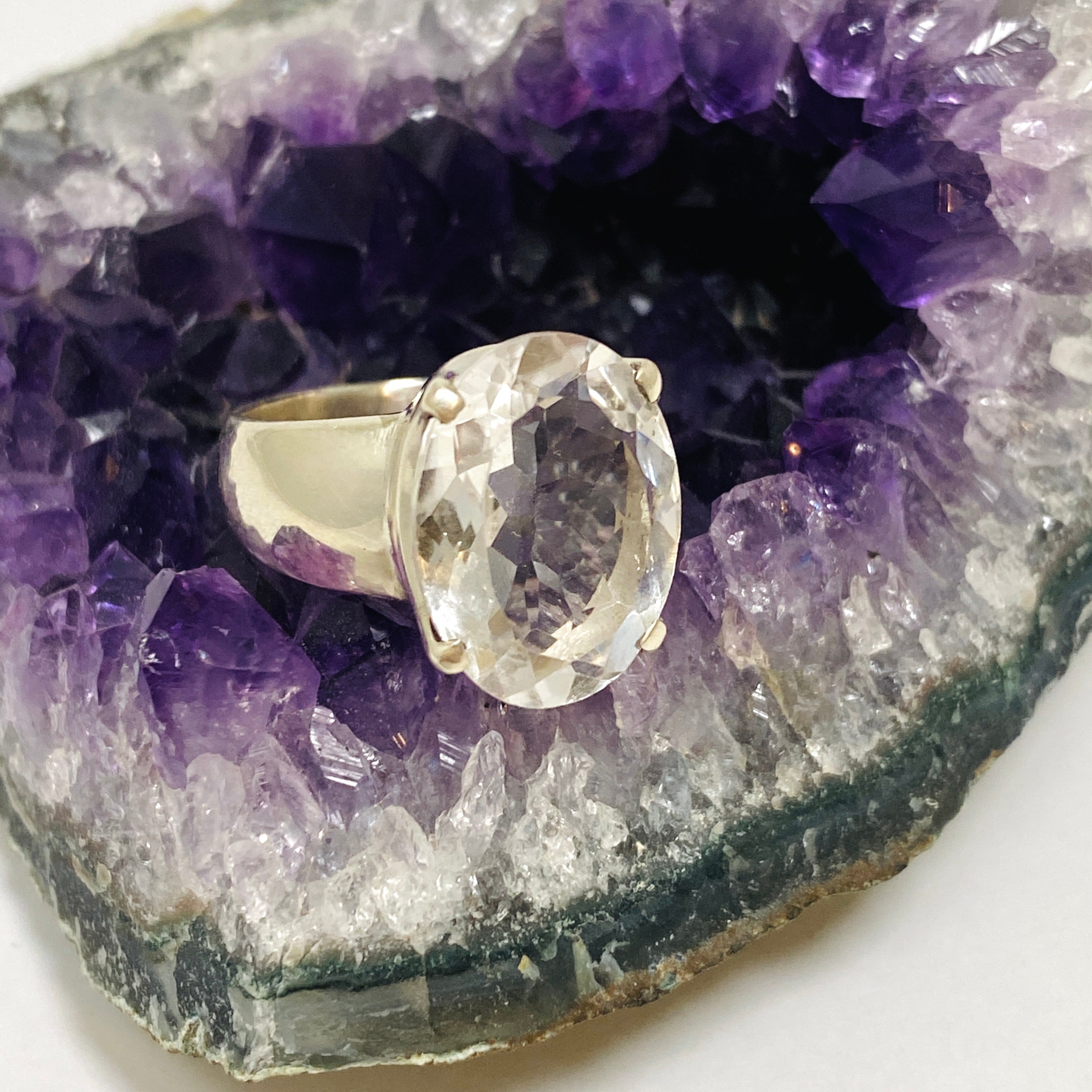 Clear Quartz Oval Faceted Ring - Size 7 PRGJ705 - Elegant Crystal Jewelry for Women, Wedding, Party & Everyday Wear
