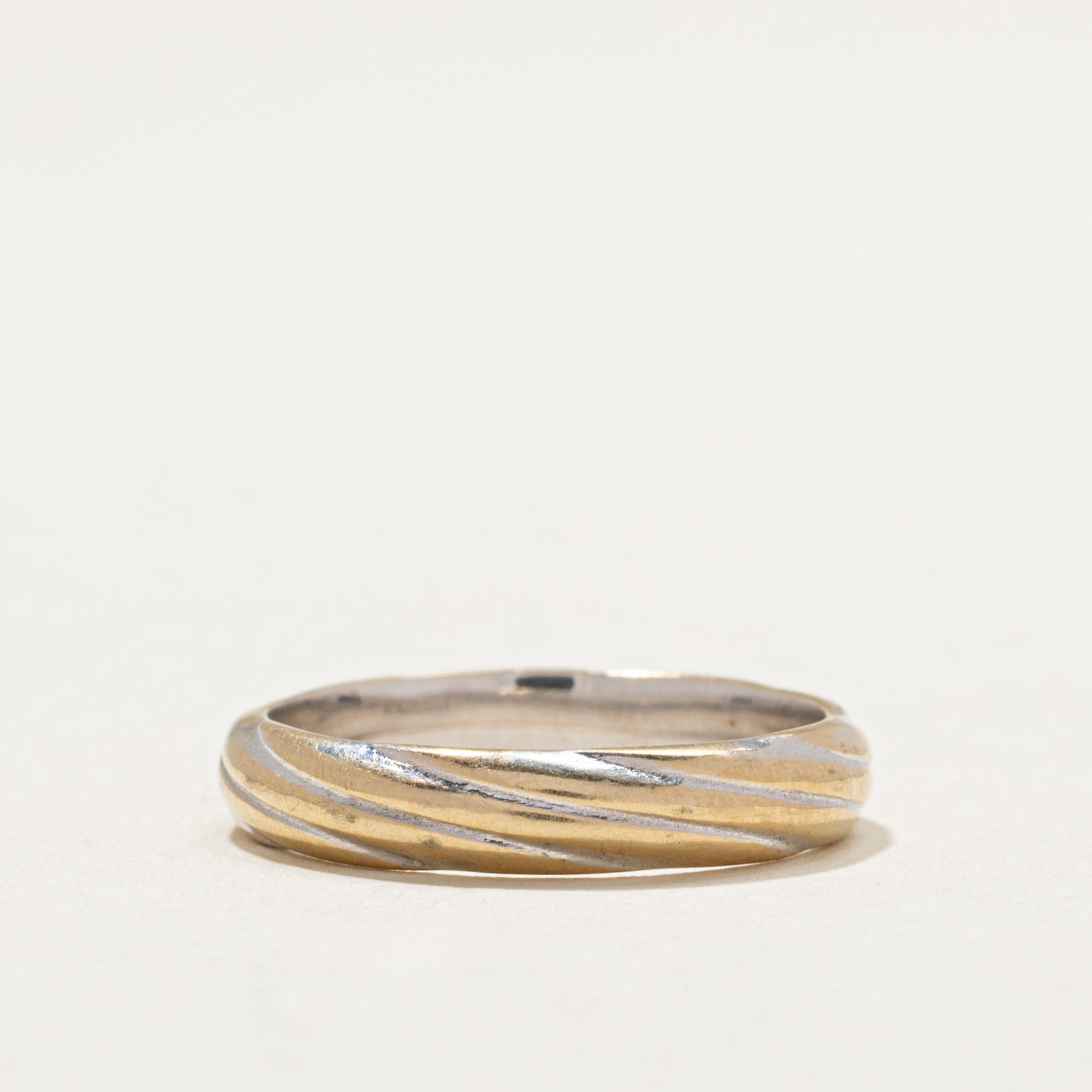 18K White Gold Twist Design Wedding Band Ring for Women - 3.9mm Width, Size 7 - Perfect for Engagement, Anniversary & Special Occasion Gifts