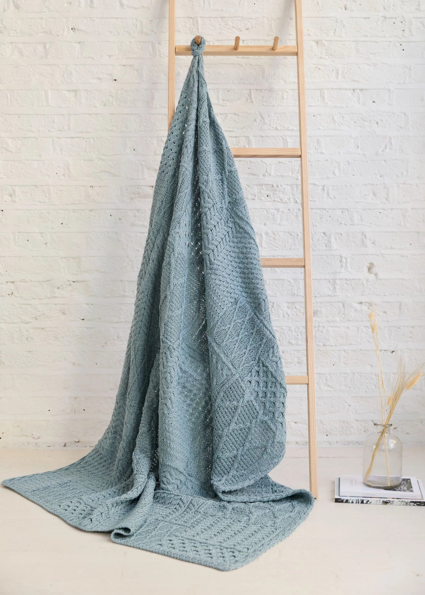 Aran Patchwork Blanket - Soft & Cozy Knitted Throw - Mist Marl Color - Perfect for Living Room, Bedroom, or Gift Giving