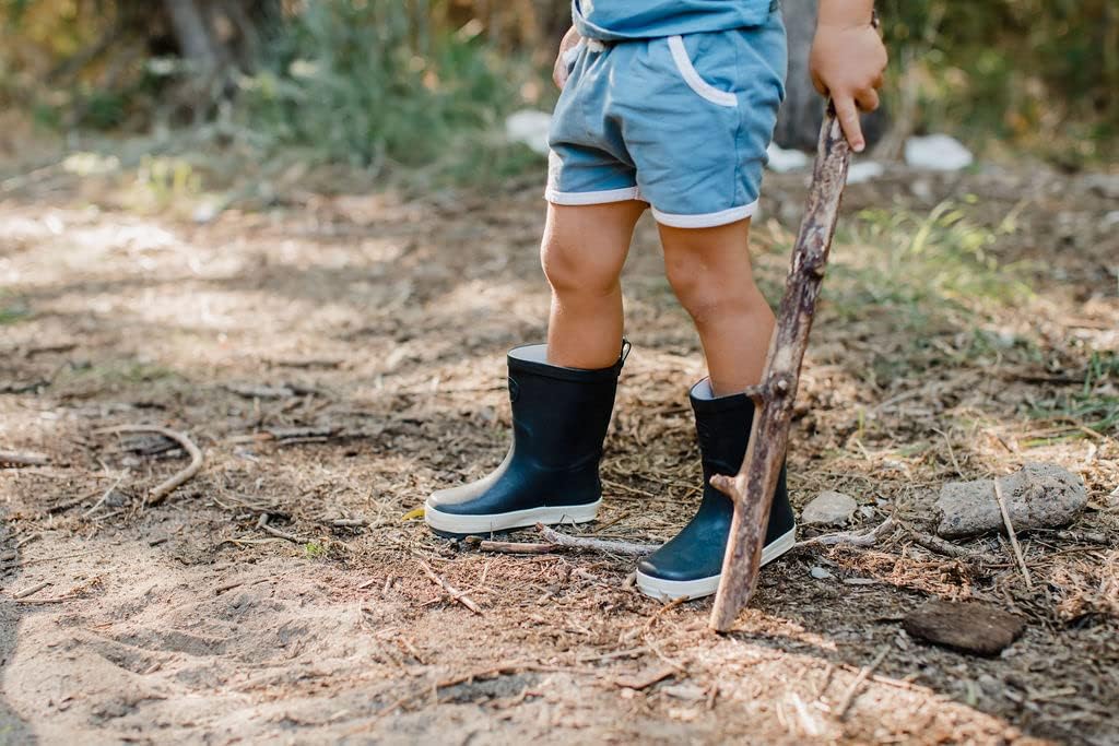 Kids Black Rubber Rain Boots Size 12 - Durable Waterproof Footwear for Outdoor Play and Puddles