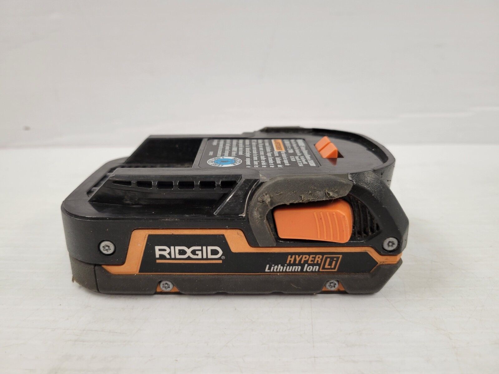 Ridgid R86116 18V Brushless Cordless Impact Drill with 1/2 Inch Chuck - Powerful Tool for Drilling and Fastening in Construction, Woodworking, and DIY Projects