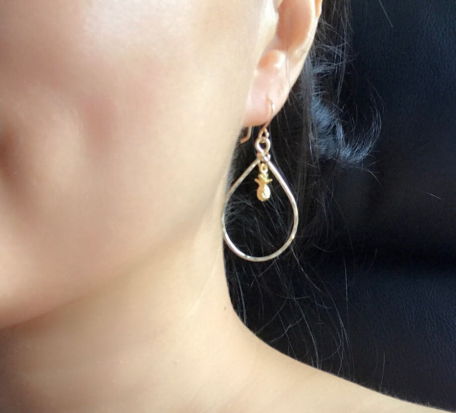 HANA Pineapple Stud Earrings (E537) - Stylish & Dainty Jewelry for Women, Perfect for Everyday Wear & Special Occasions