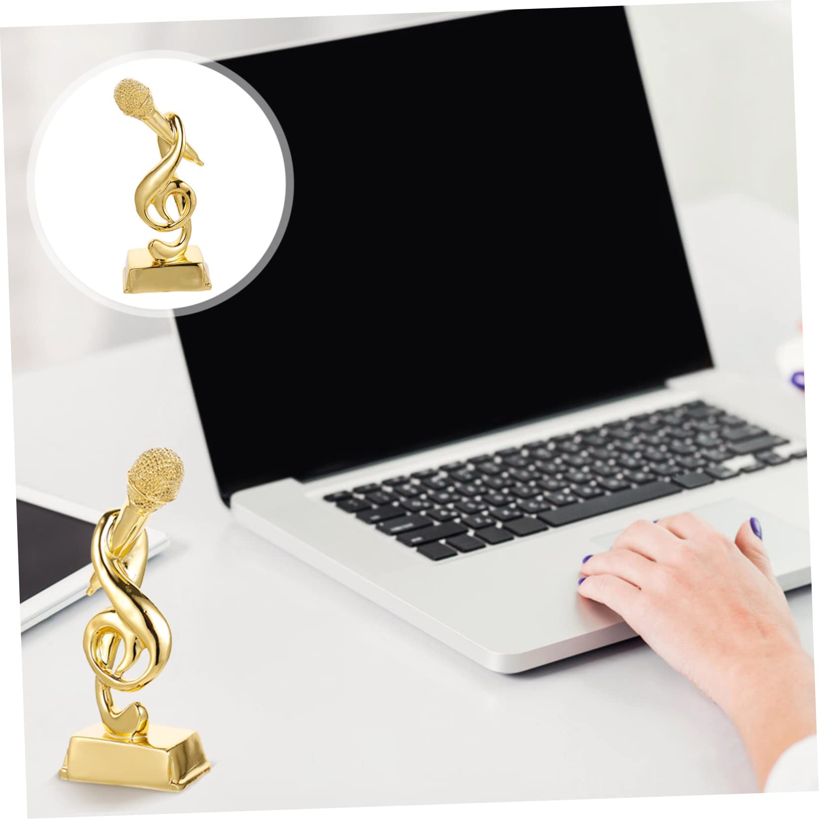 Yardwe 3-Piece Gold Musical Trophy Microphone Set - Mini Singing Trophy Decor for Kids, Tabletop Awards, Resin Music Note Gift for Children - Perfect for Birthday Parties, Music Competitions & Sports Awards