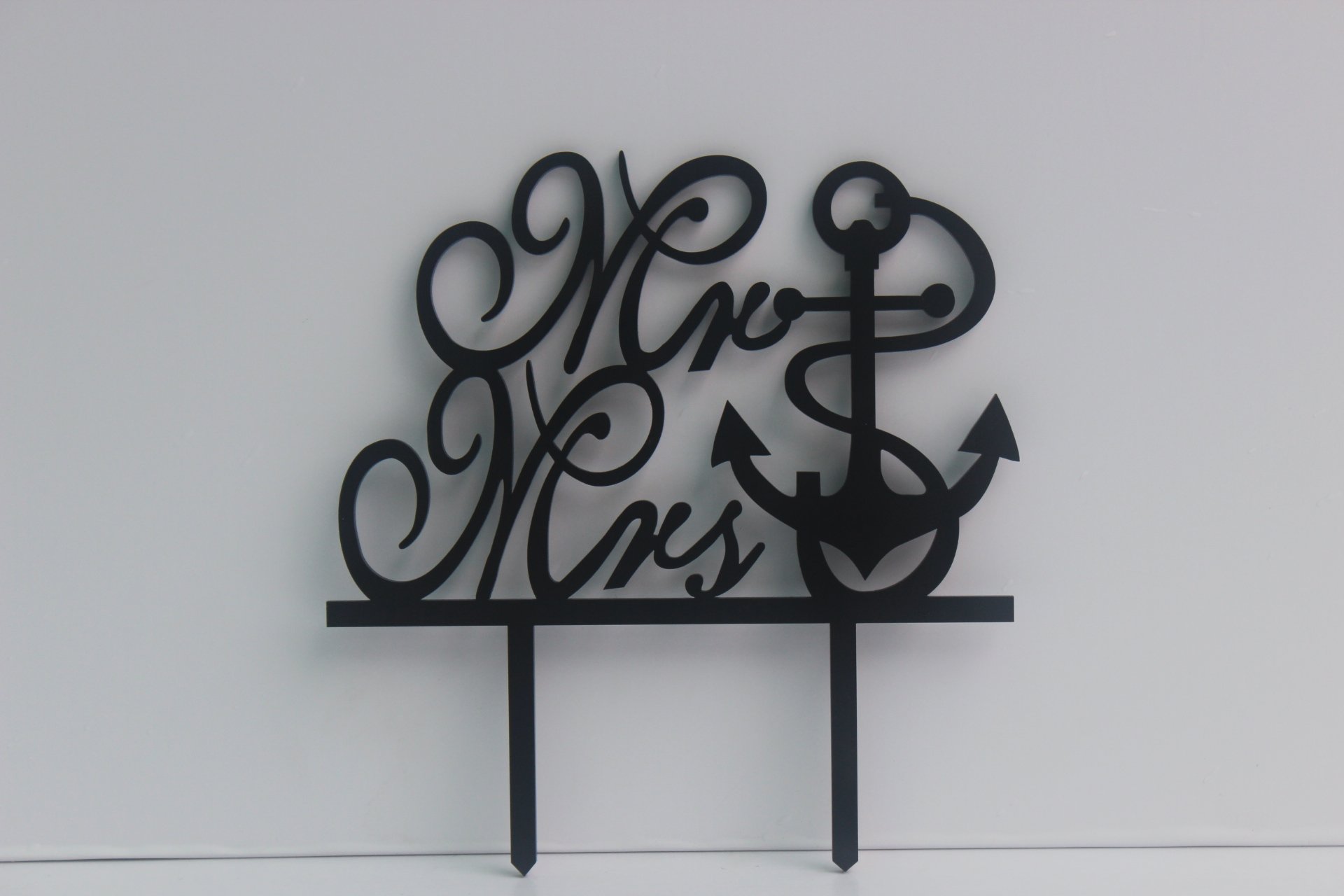 Nautical Anchor Mr & Mrs Cake Topper - Rustic Beach Wedding Cake Decor for Anniversary, Bridal Shower & Coastal Theme Parties