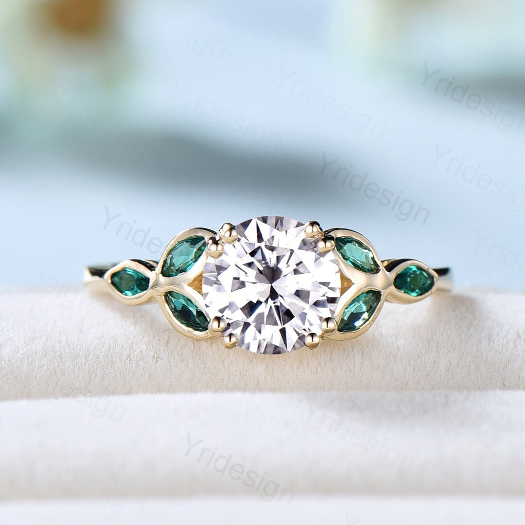 1CT Moissanite Engagement Ring with Lab-Created Emerald Accents in 14K Solid Gold - Art Deco Wedding Band, Promise Ring for Her, Anniversary & Bridal Gift - Perfect for Proposals, Weddings & Special Occasions