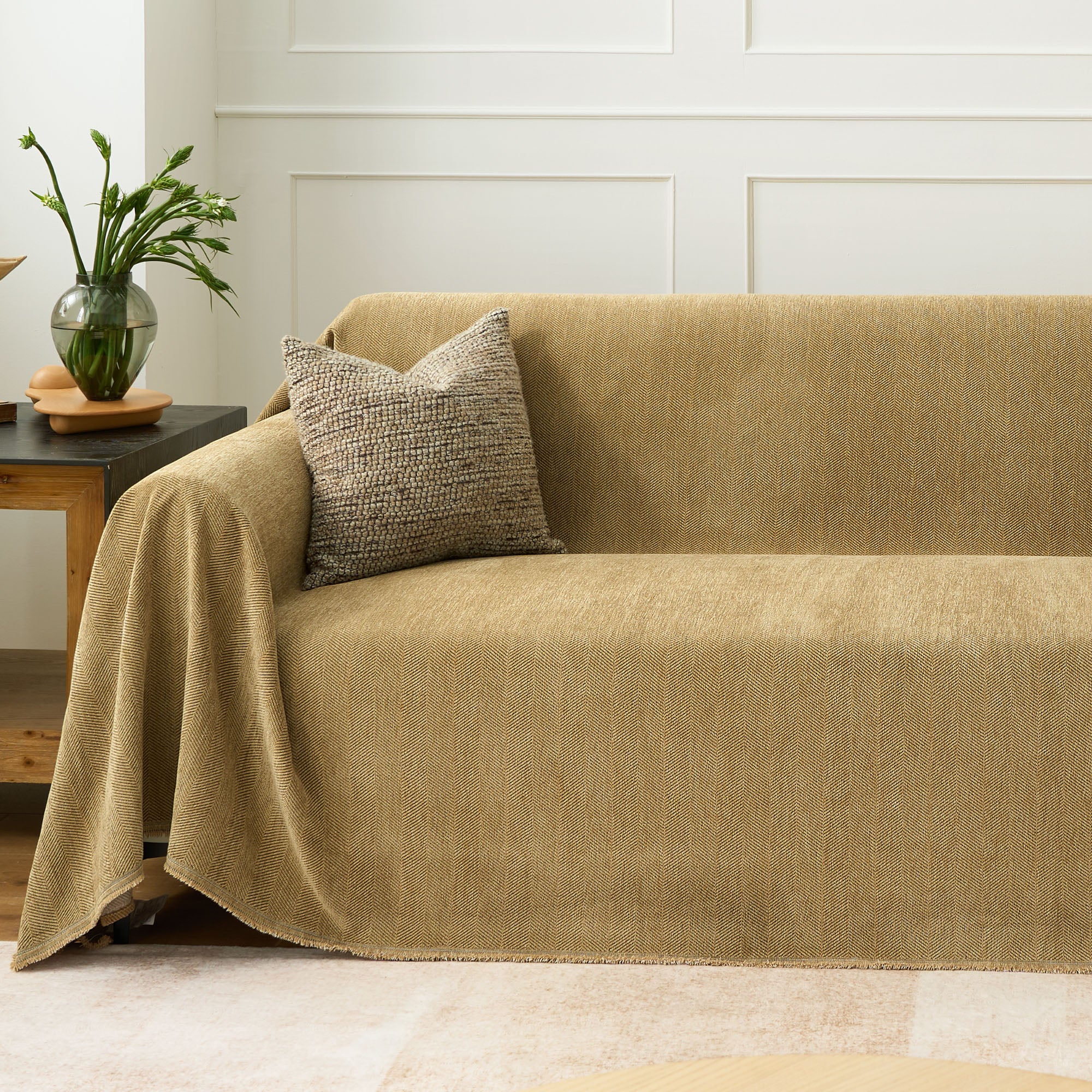 Durable Pet-Friendly Herringbone Sofa Cover - Waterproof & Non-Slip Couch Protector for Dogs & Cats - Perfect for Living Room, Bedroom, and Family Gatherings
