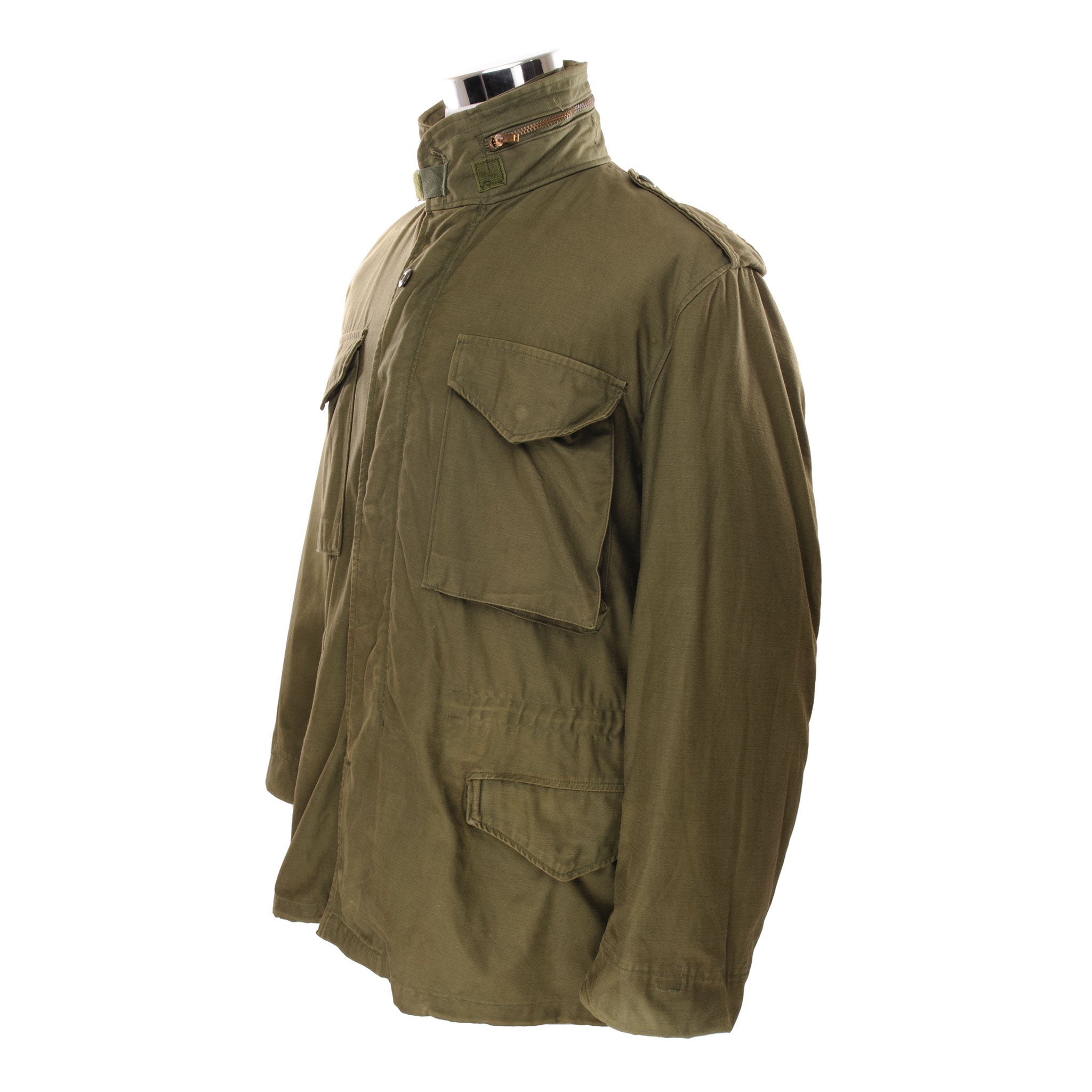 Vintage US Army M-1965 M65 Field Jacket - Medium Regular Size with Liner - Vietnam War Era Military Surplus - Perfect for Outdoor Adventures, Historical Reenactments & Vintage Fashion