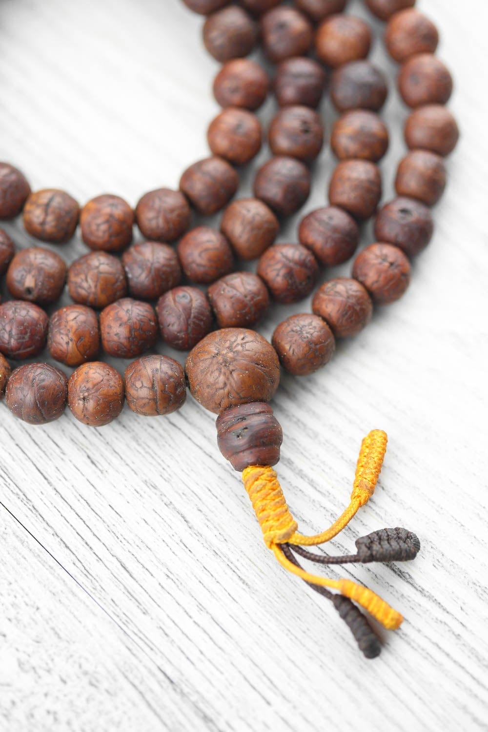 Antique Bodhi Spirit Mala Beads - 108 Prayer Beads for Meditation, Yoga & Mindfulness - Buddhist Prayer Necklace for Spiritual Healing & Stress Relief