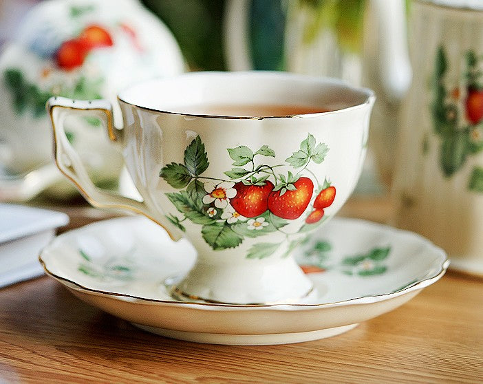 Elegant British Tea Cups Set - Bone China Porcelain Tea Cup & Saucer - Traditional English Tea Set - Unique Ceramic Coffee Cups for Afternoon Tea, Bridal Shower & Home Decor