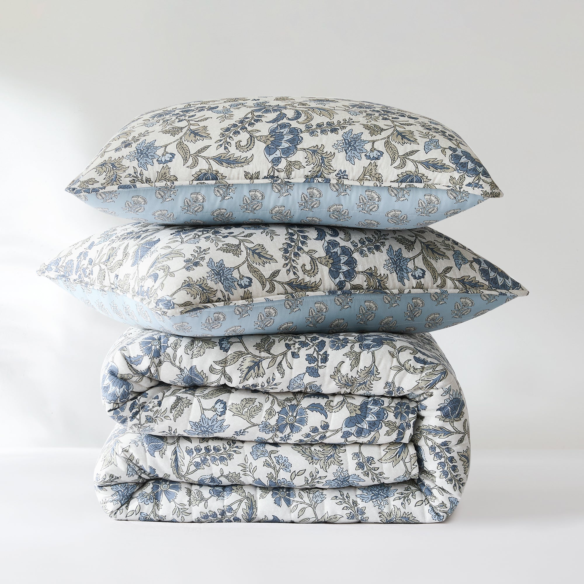 Lillian Block Print Reversible Quilt 6-Piece Set | Cotton Bedding Collection | Perfect for Master Bedroom, Guest Room & Cozy Home Decor