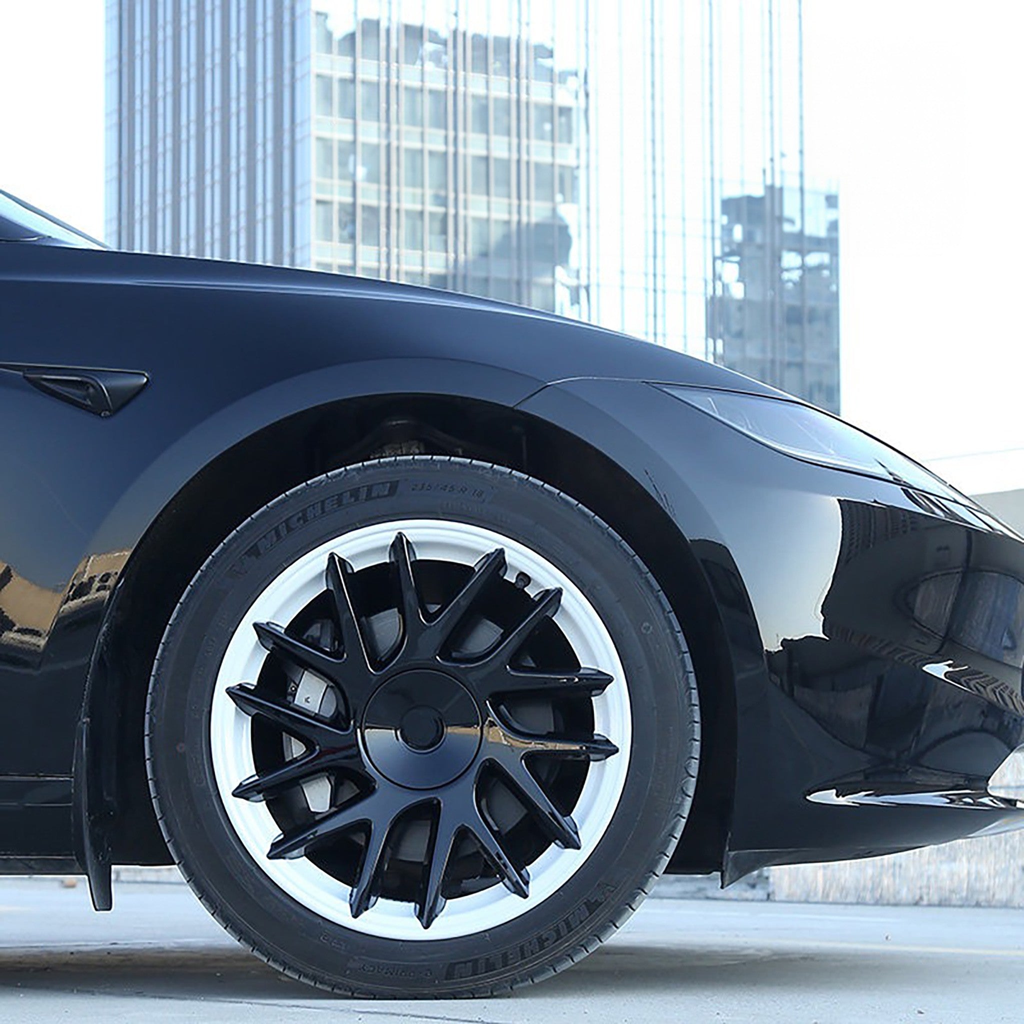 Premium 2024+ Tesla Model 3 18
