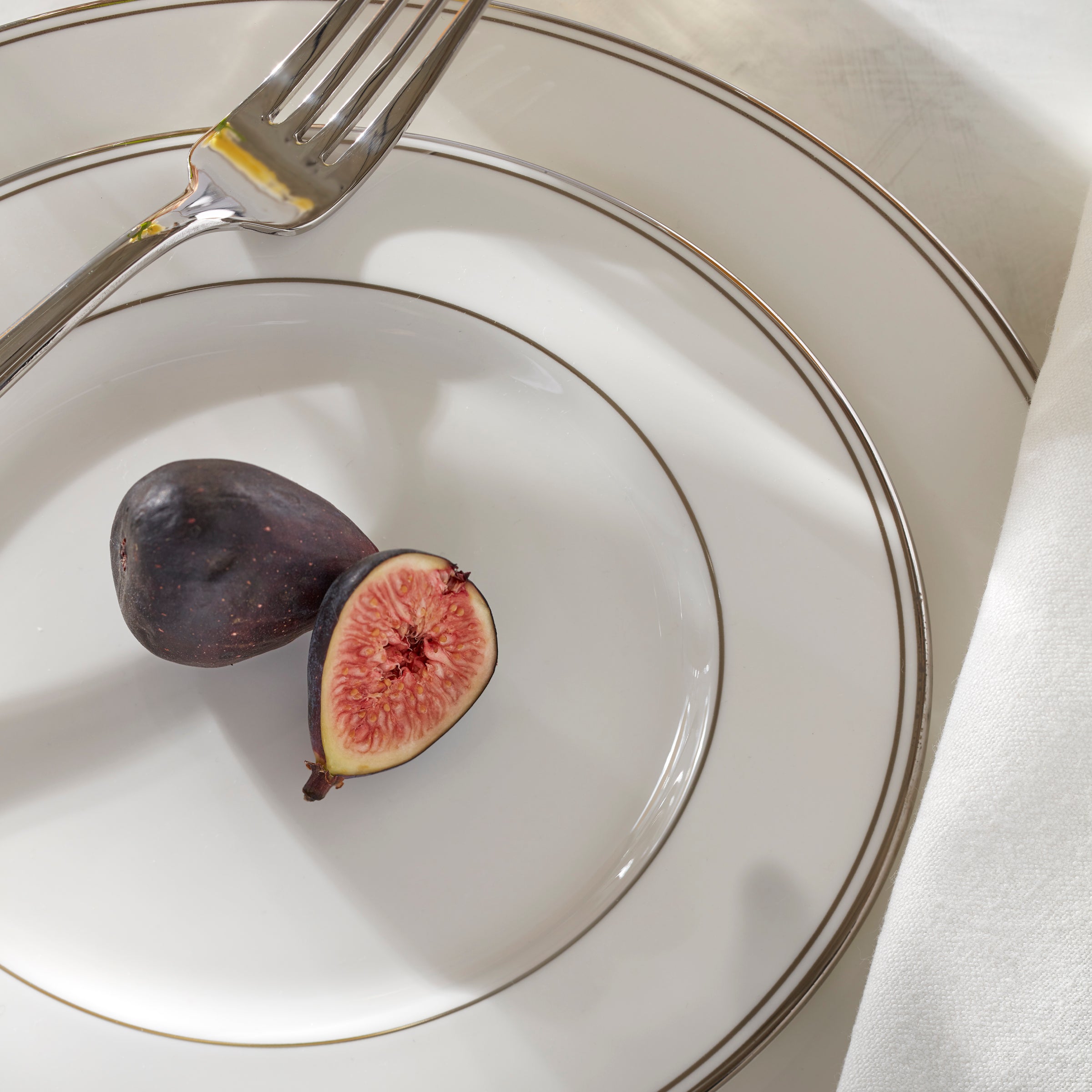 Federal Platinum 5-Piece Dinnerware Set - Elegant Tableware for Fine Dining, Dinner Parties & Special Occasions