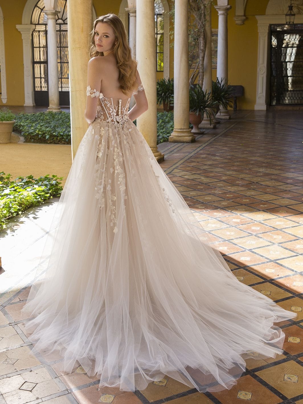 Enzoani Palmer Blue Wedding Dress Size 12 - Elegant A-Line Gown for Bridesmaids & Formal Occasions