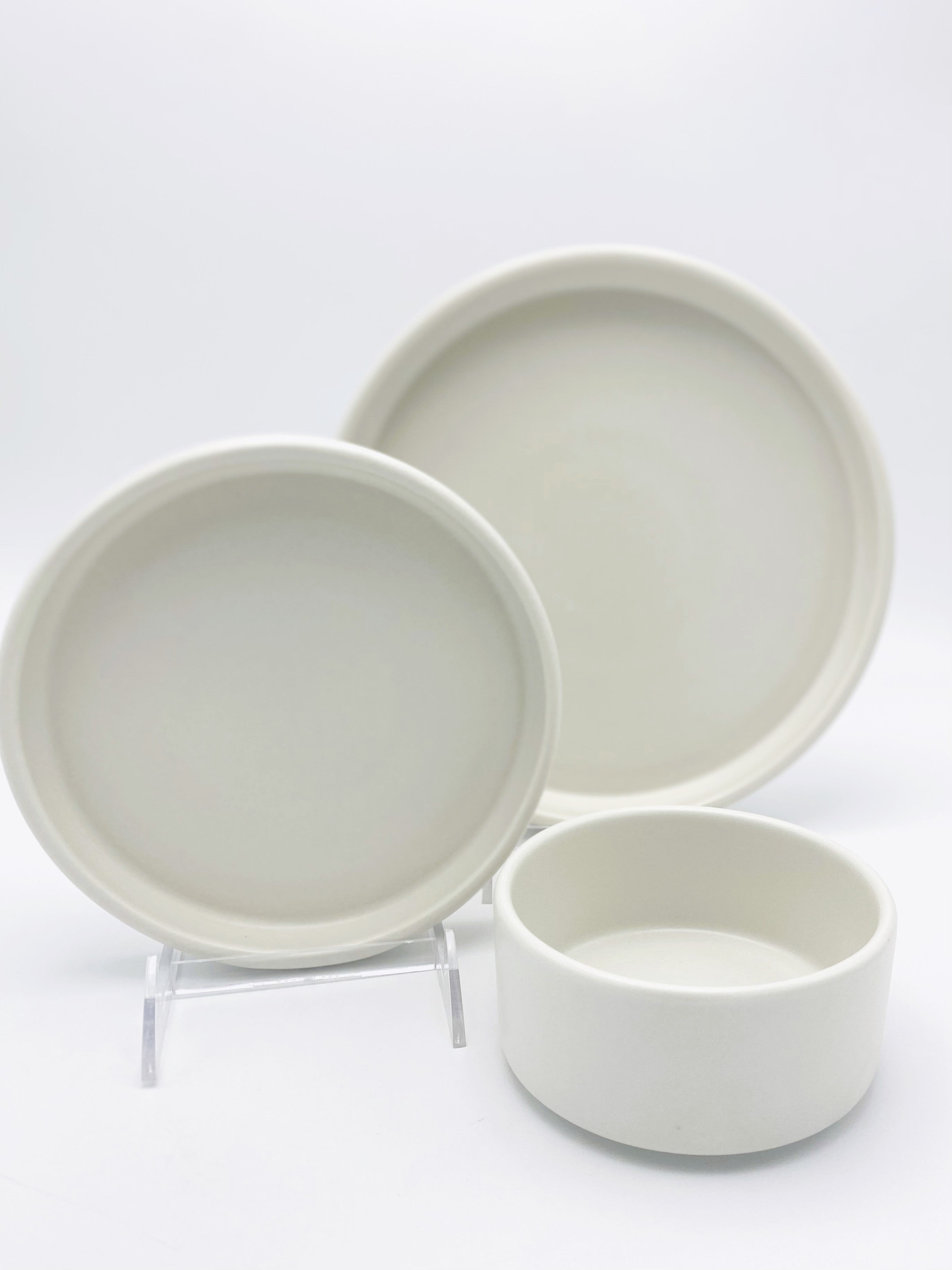 Modern American Dinnerware Set - 3-Piece Matte White Ceramic Plates for Dining, Entertaining & Everyday Use