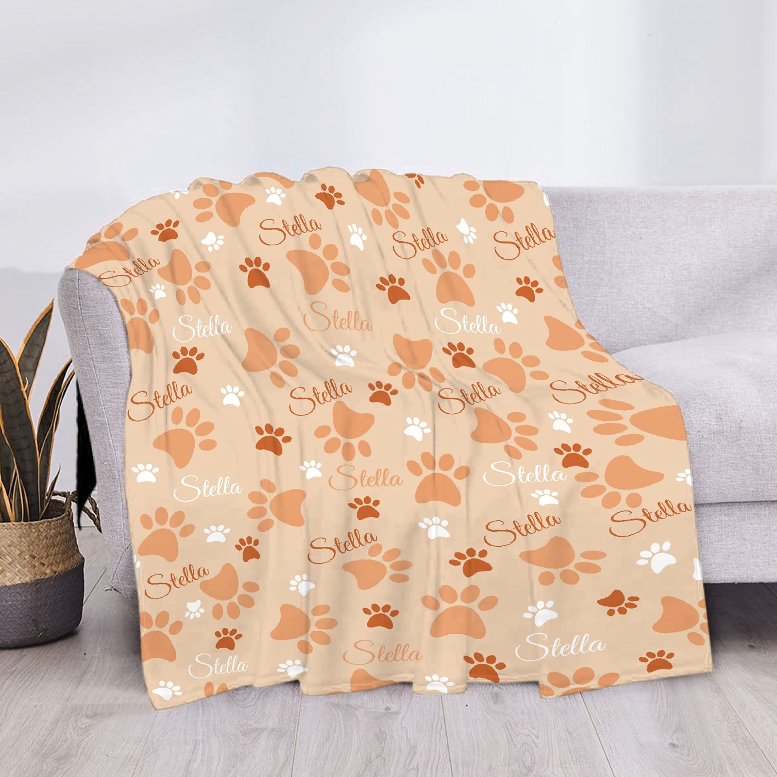 **Custom Personalized Dog Blanket with Name - Soft Cozy Fleece Pet Blanket for Puppy, Dog Lovers, Mom & Dad - Cute Dog Paws & Bones Design - Perfect Gift for Bed, Sofa, Couch & Travel - Family & Pet Comfort**