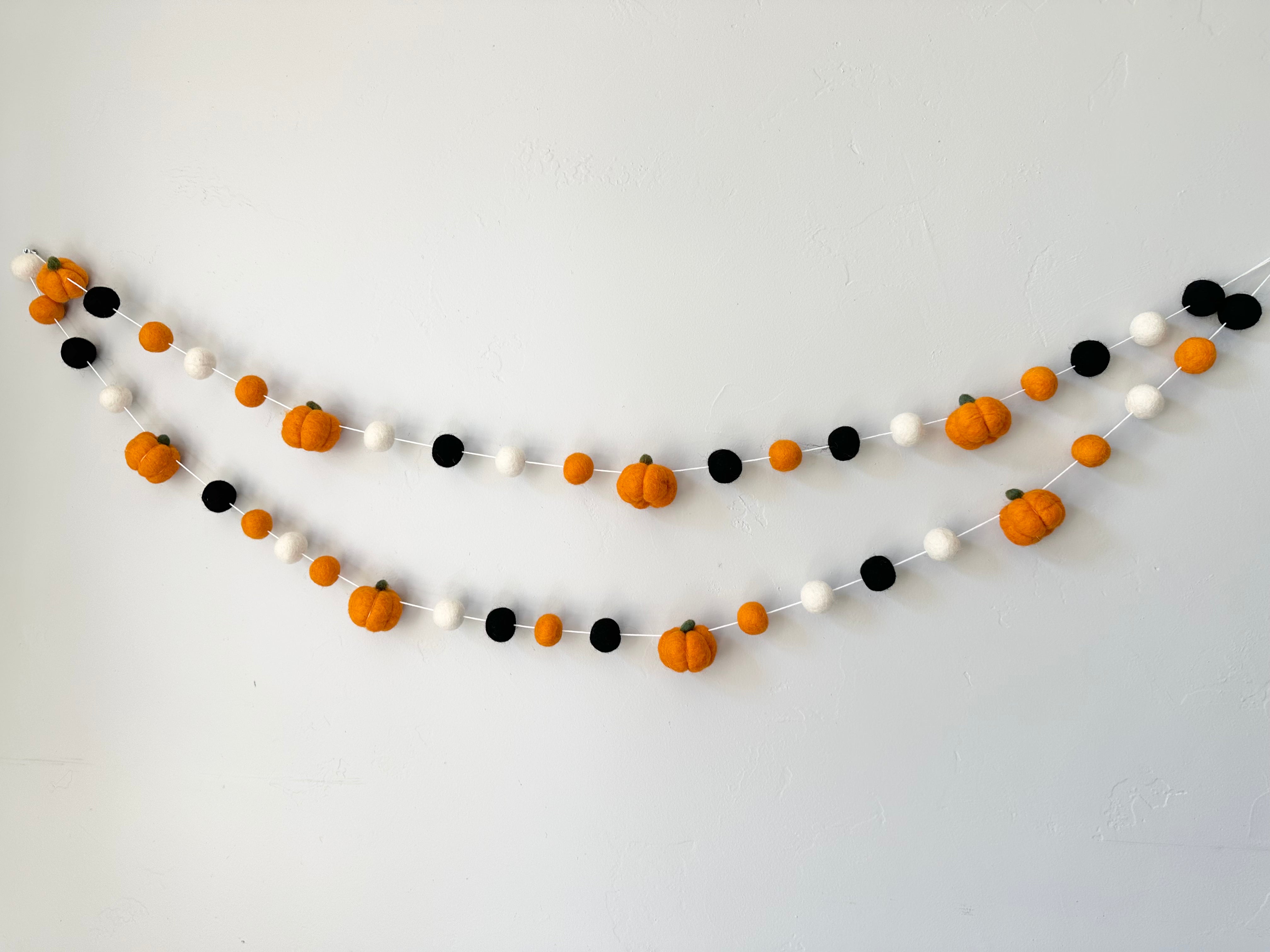 Halloween Pumpkin Garland Decor - Spooky Fall Party & Home Decoration for Halloween, Thanksgiving & Autumn Festivals