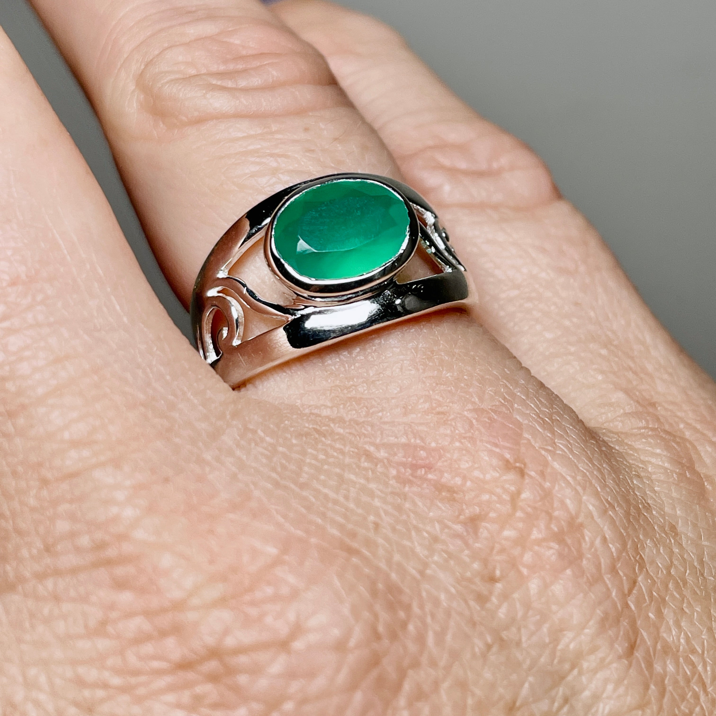 Green Chalcedony Oval Faceted Boho Ring for Women - Handmade Sterling Silver Adjustable Statement Jewelry - Perfect for Festivals, Weddings & Everyday Boho Chic Style