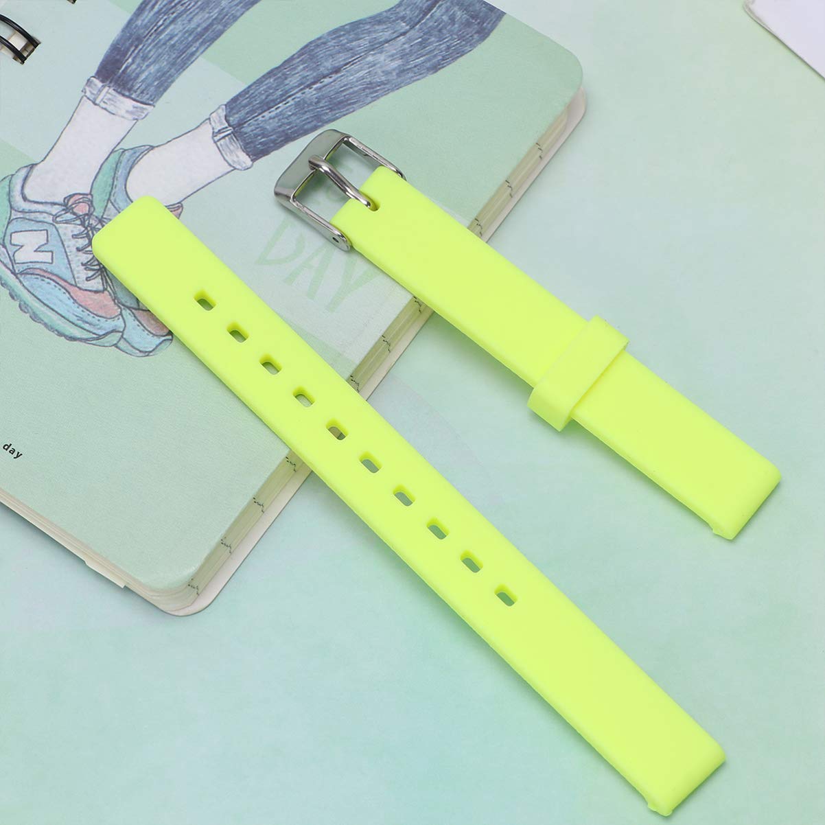 UKCOCO Adjustable Silicone Watch Band Replacement Strap - Durable, Comfortable, Waterproof - Perfect for Running, Swimming & Everyday Wear