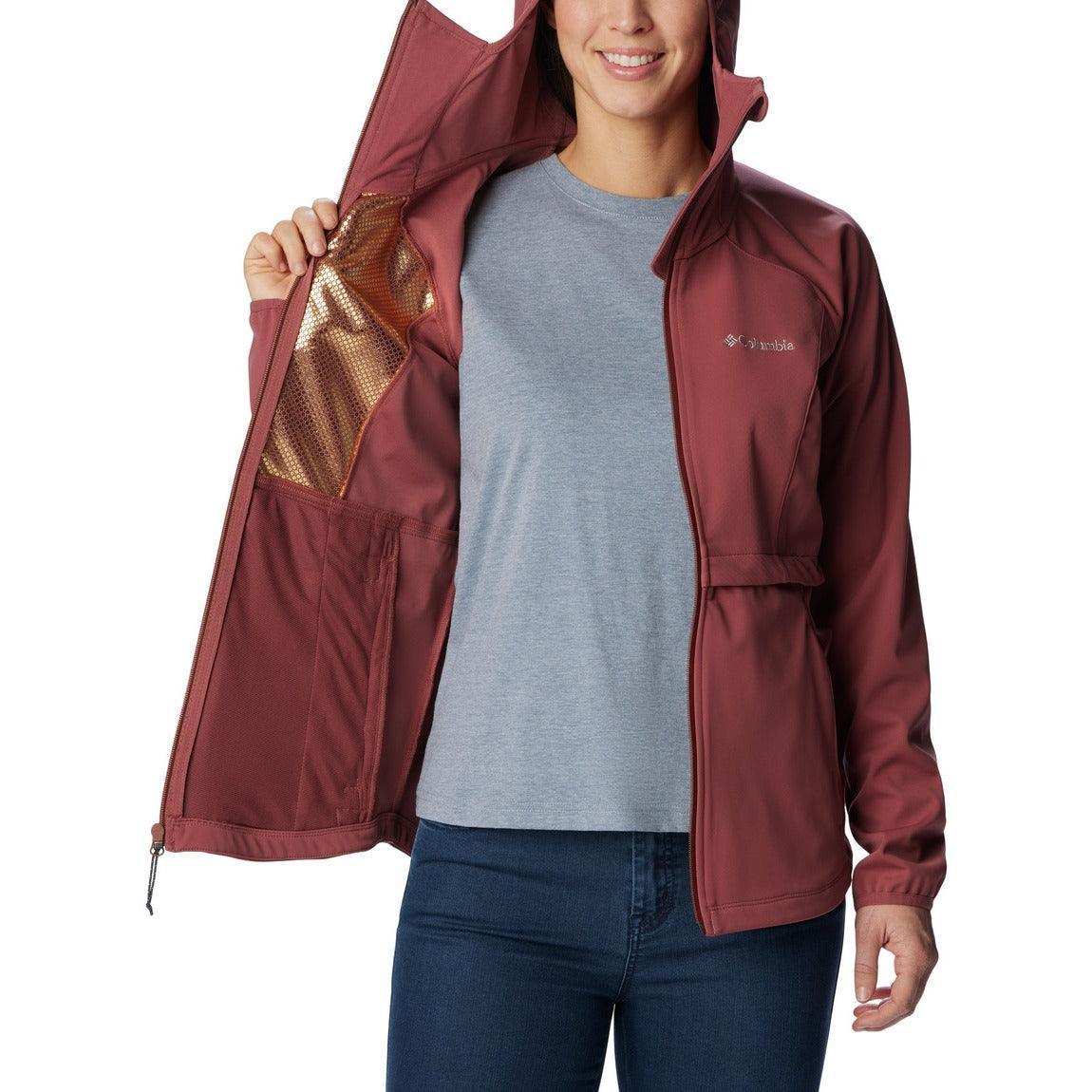 Columbia Women's Canyon Meadows™ Softshell Jacket - Lightweight Water-Resistant Windbreaker for Hiking, Camping & Outdoor Adventures