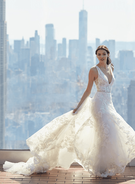 Monique Lhuillier Bliss BL20101 Wedding Dress Size 12 - Perfect for Bridal Showers, Vow Renewals & Formal Evening Events