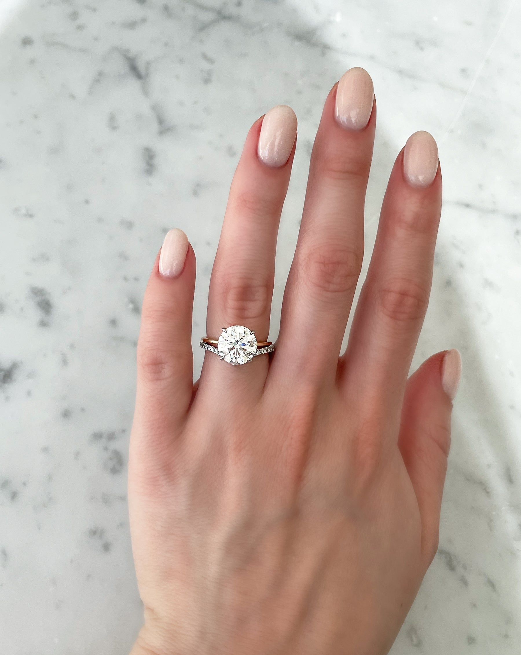 Elegant Curved Diamond Wedding Band Ring for Women - Perfect for Engagement, Anniversary & Special Occasions