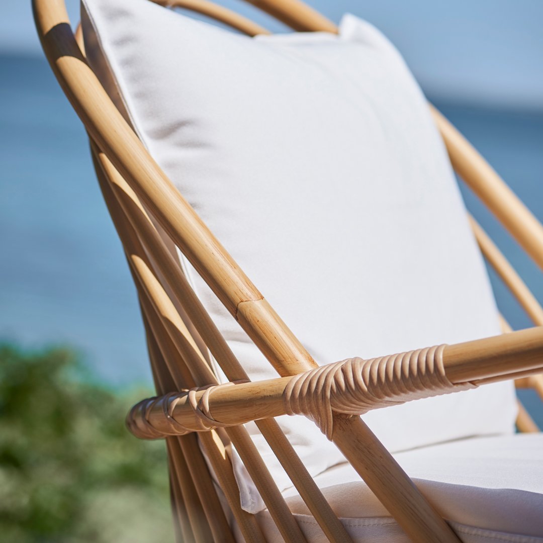 Charlottenborg Outdoor Lounge Chair - Waterproof & Durable Patio Furniture for Poolside, Garden, and Backyard Relaxation