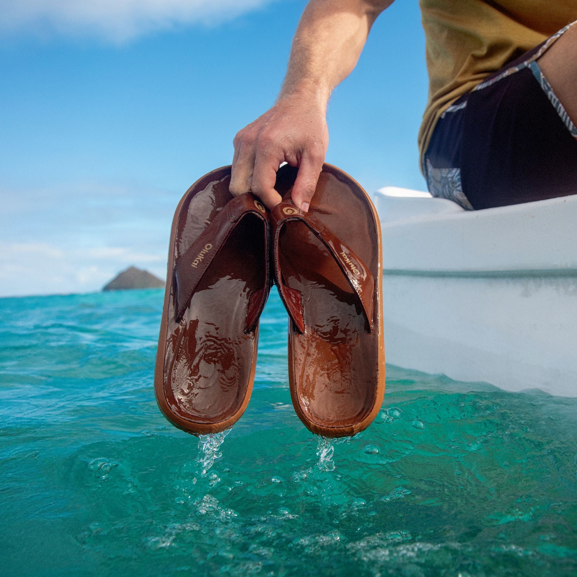 Men's Waterproof Leather Sandals - Comfortable & Durable Fox Brand for Outdoor, Beach & Travel Adventures