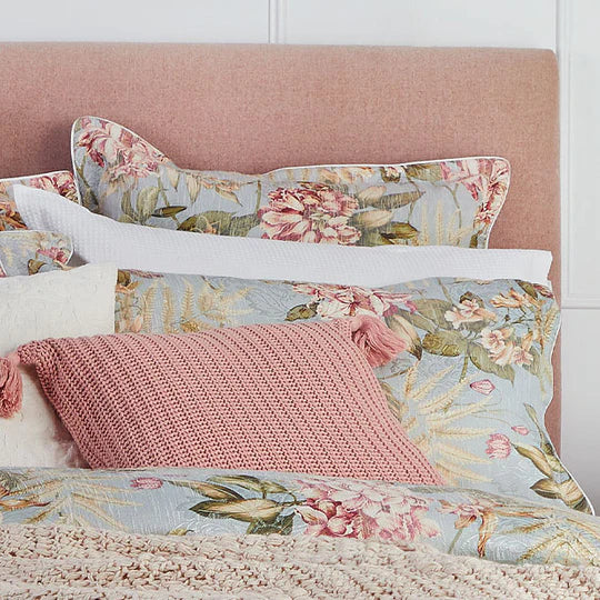 Premium Hazelwood Green Quilt Cover Set - 100% Cotton Luxury Bedding by Logan & Mason | Soft & Breathable for All Seasons | Perfect for Master Bedroom, Guest Room & Vacation Homes