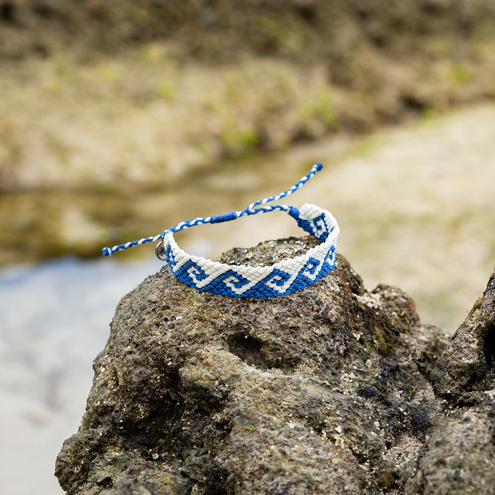 4ocean Deep Sea Beaded Bracelet for Women & Men - Eco-Friendly Ocean Plastic Jewelry - Perfect for Beach Lovers, Surfers & Environmental Activists