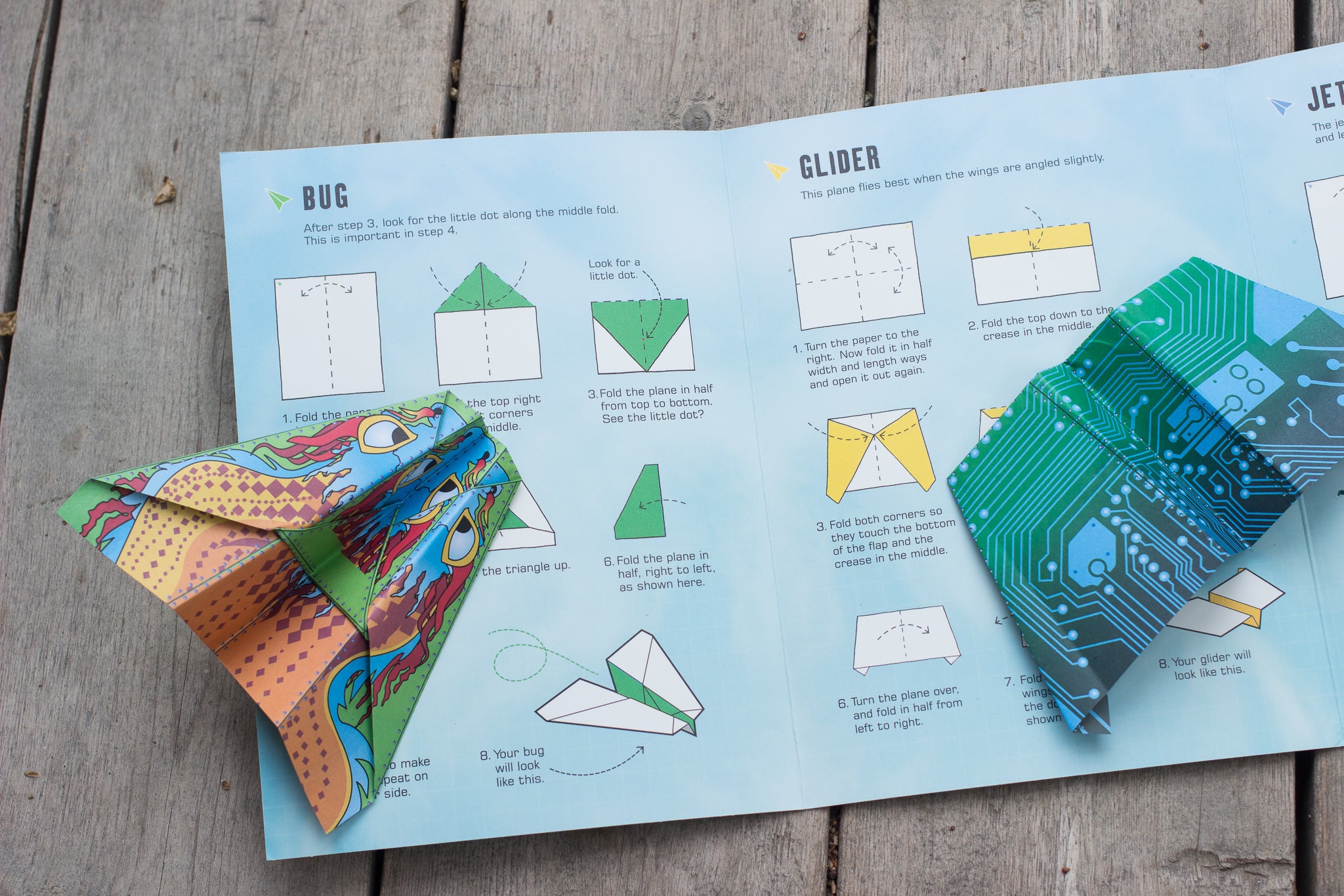 100 Origami Birds to Fold and Fly - DIY Paper Airplane Kit for Kids & Adults - Fun Indoor Activity, Party Favors, Classroom Projects