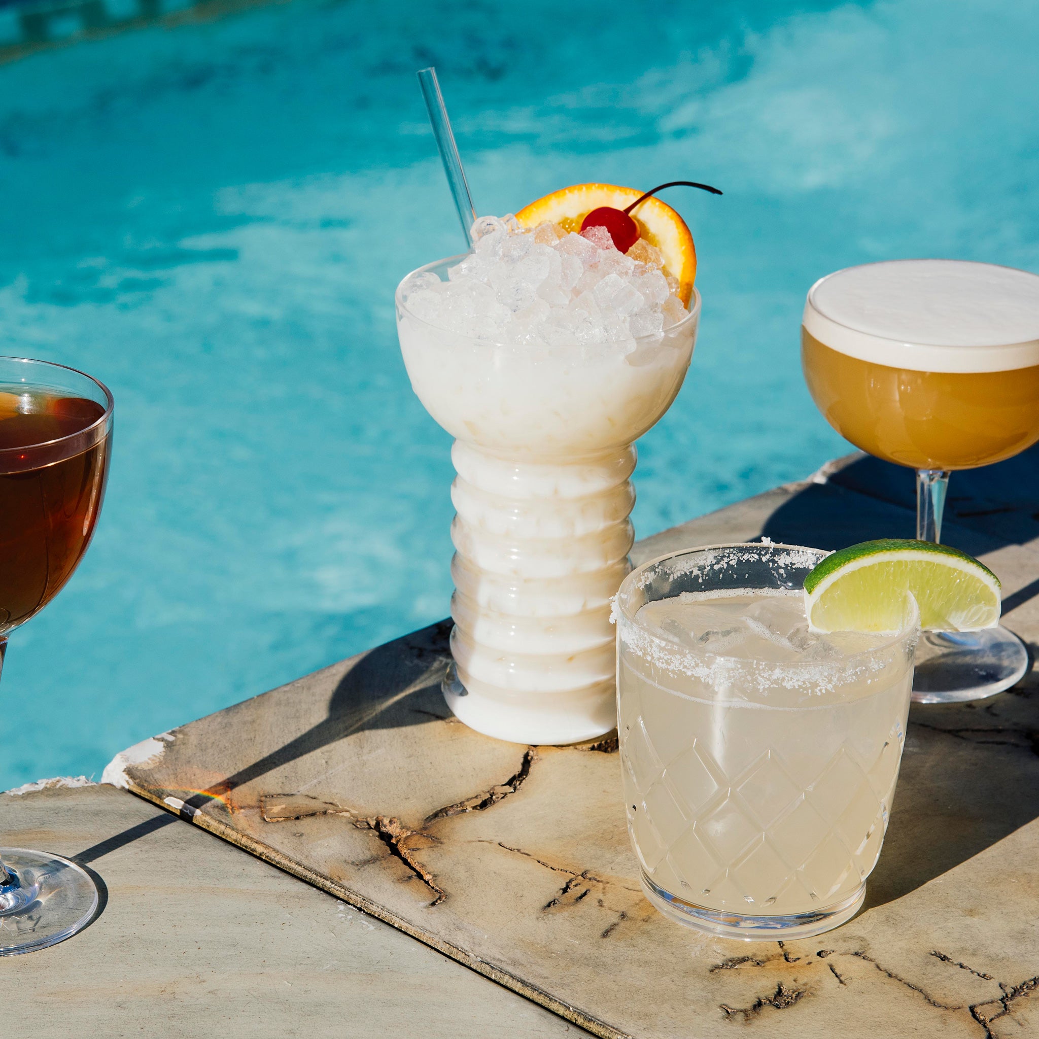 12oz (360ml) Acrylic Pearl Diver Glass Set of 4 - Clear Cocktail Cups for Mojitos, Margaritas & Tropical Drinks - Perfect for Beach Parties, Bars & Home Entertaining