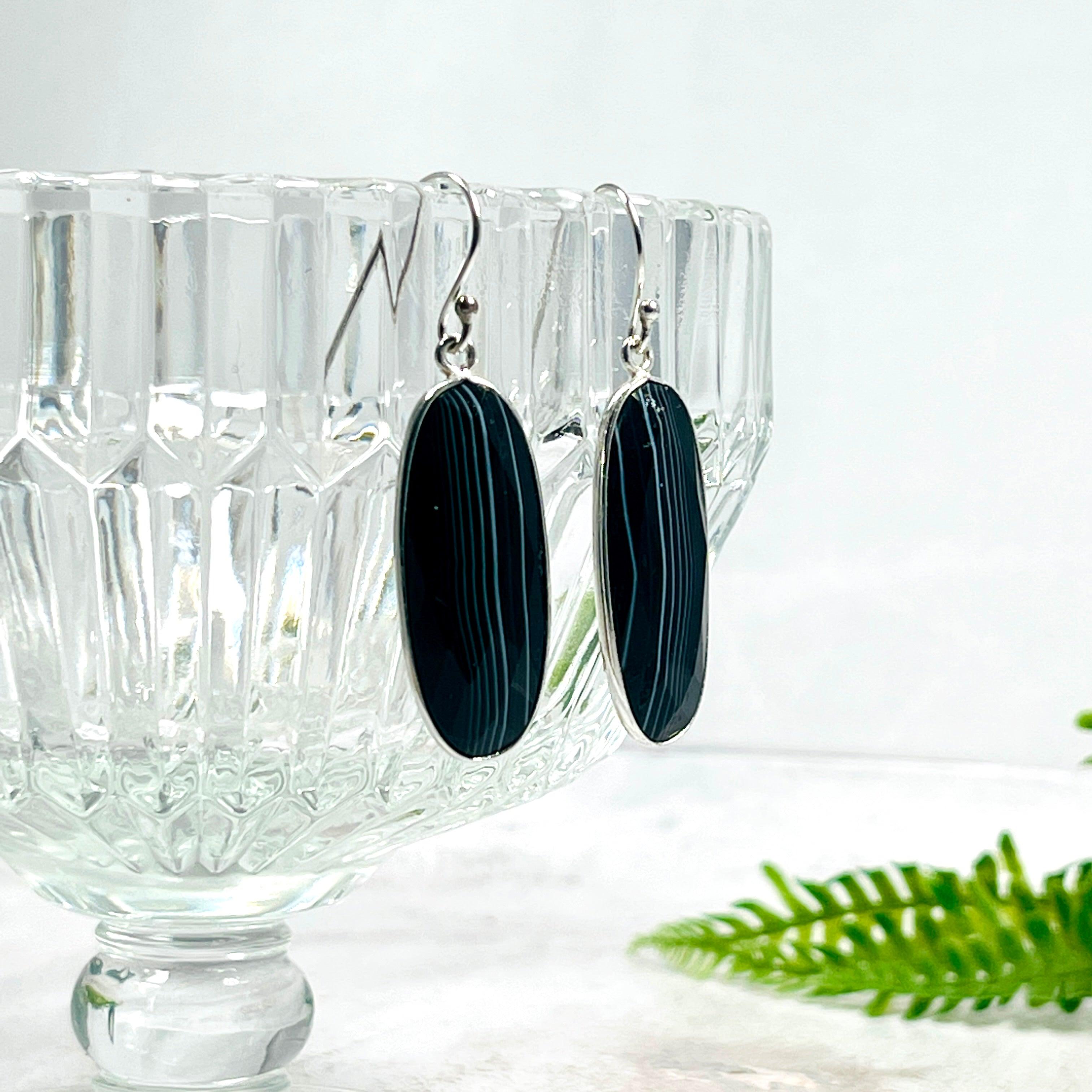 Natural Sardonyx Faceted Oval Earrings KEGJ1288 - Elegant Jewelry for Women, Perfect for Parties & Special Occasions