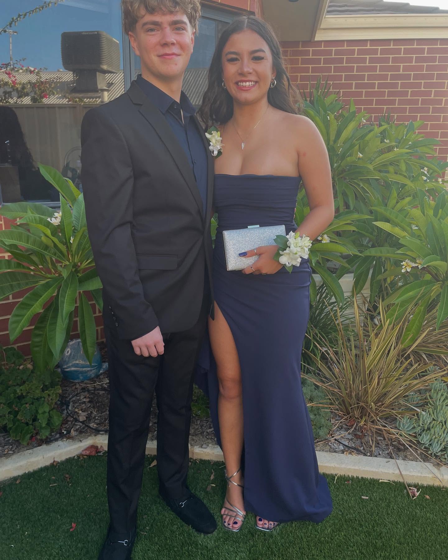 Elegant Navy Blue Mermaid Prom Dress with High Slit - Formal Evening Gown for Homecoming, Party & Special Occasions | Style J6281