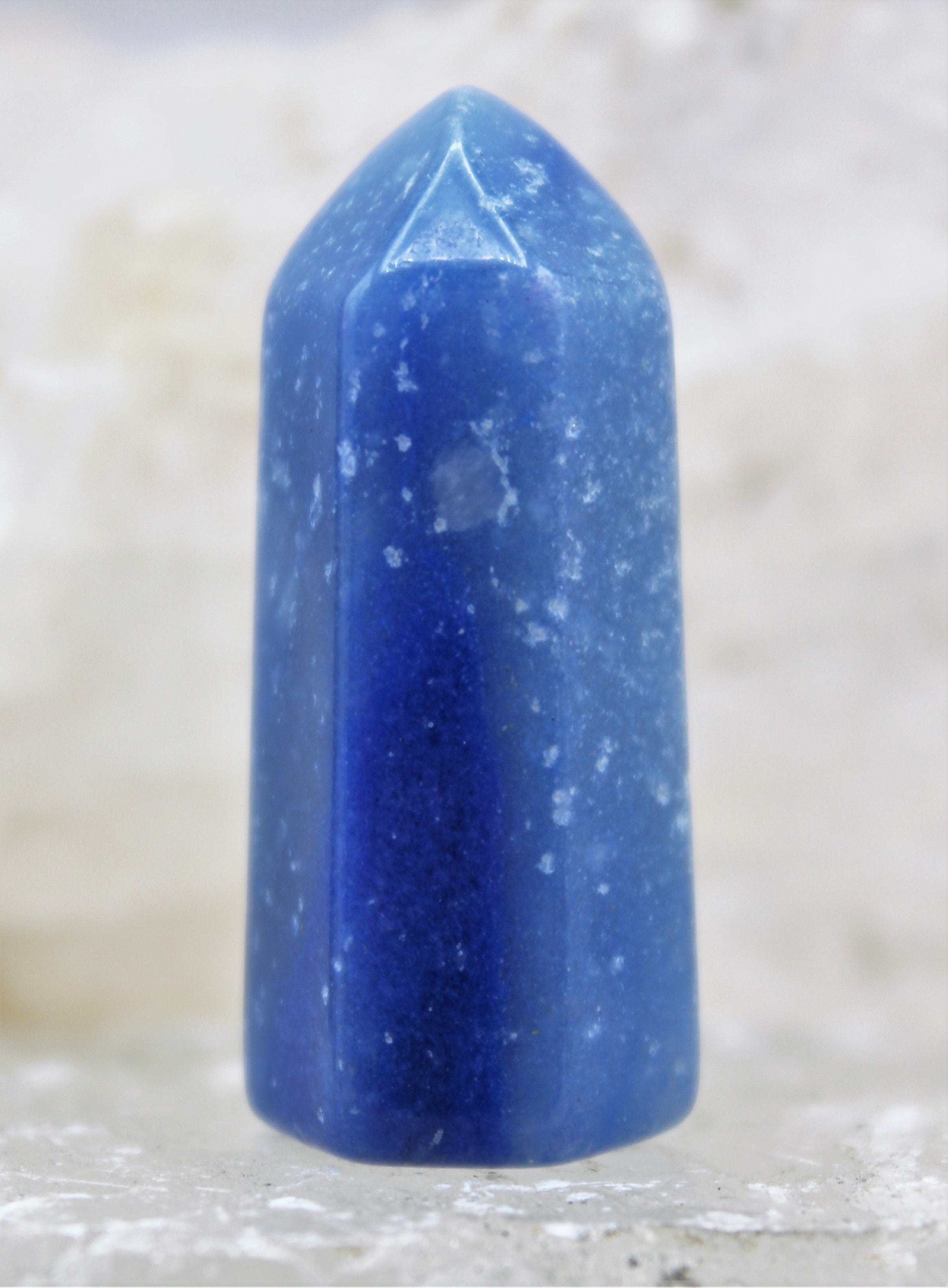 Blue Quartz Crystal Tower - Natural Healing Stone for Meditation, Home Decor & Positive Energy - Perfect for Yoga, Feng Shui & Spiritual Gifts