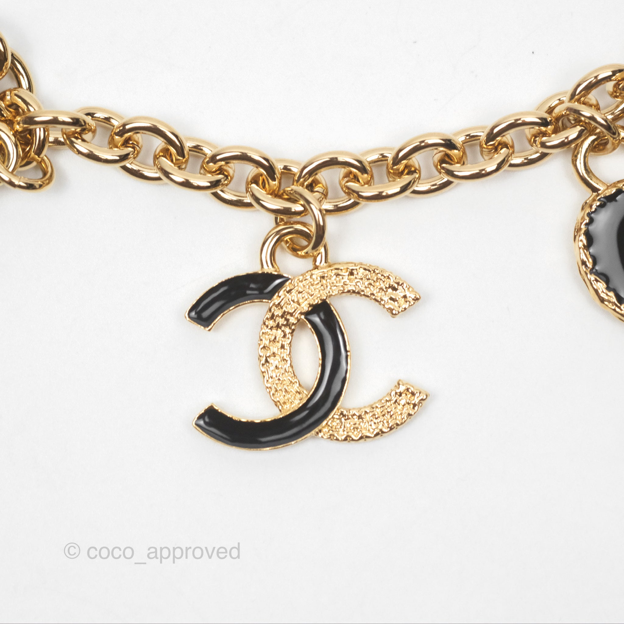 Chanel Black CC Heart Lucky Clover Chain Belt in Gold Tone - Perfect for Casual Outfits, Date Nights & Special Occasions