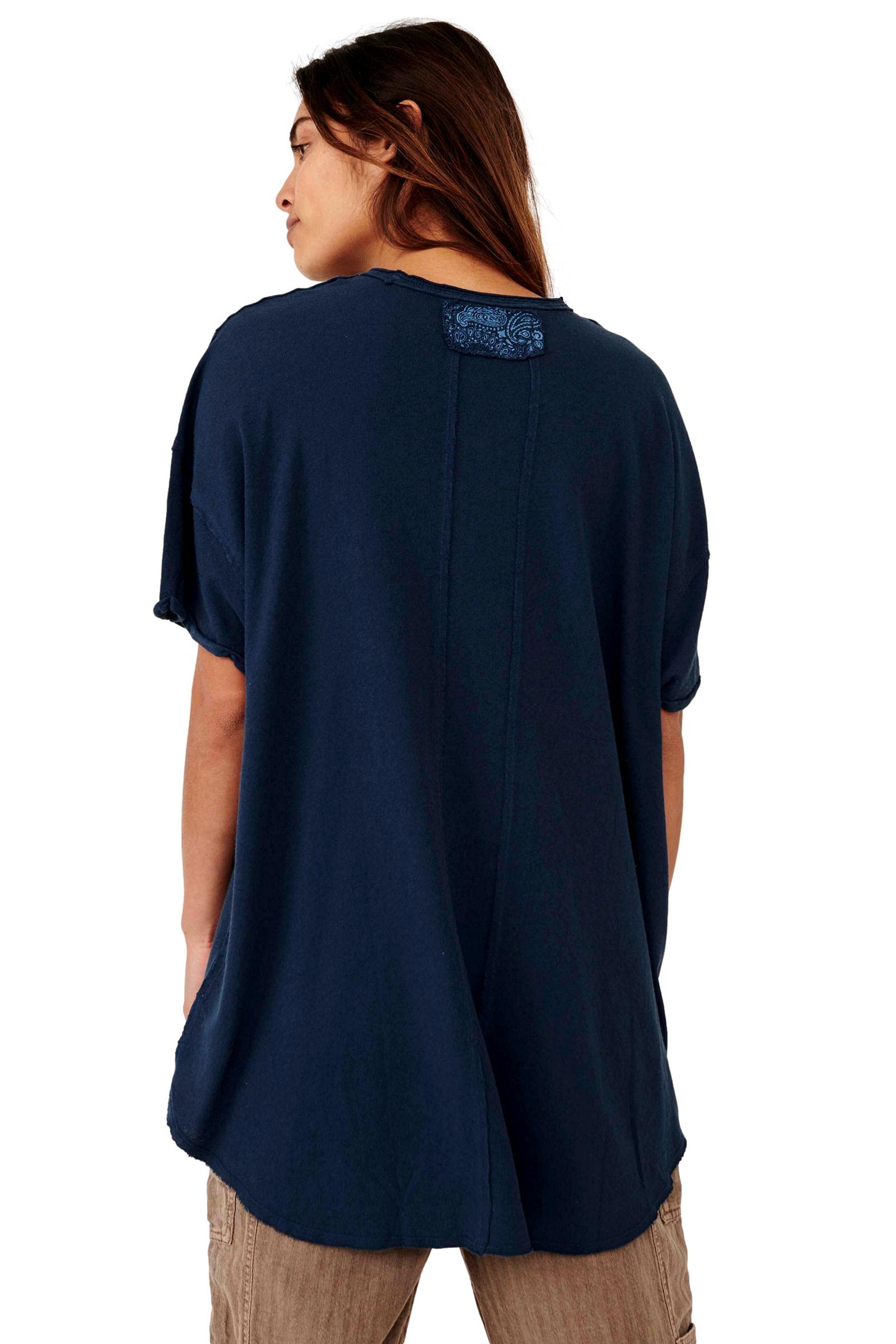 Free People Take It Easy Relaxed Fit T-Shirt for Women | Soft Cotton Casual Tee in Obsidian Black | Size Medium (8-10) | Perfect for Everyday Wear, Weekend Outings & Layering