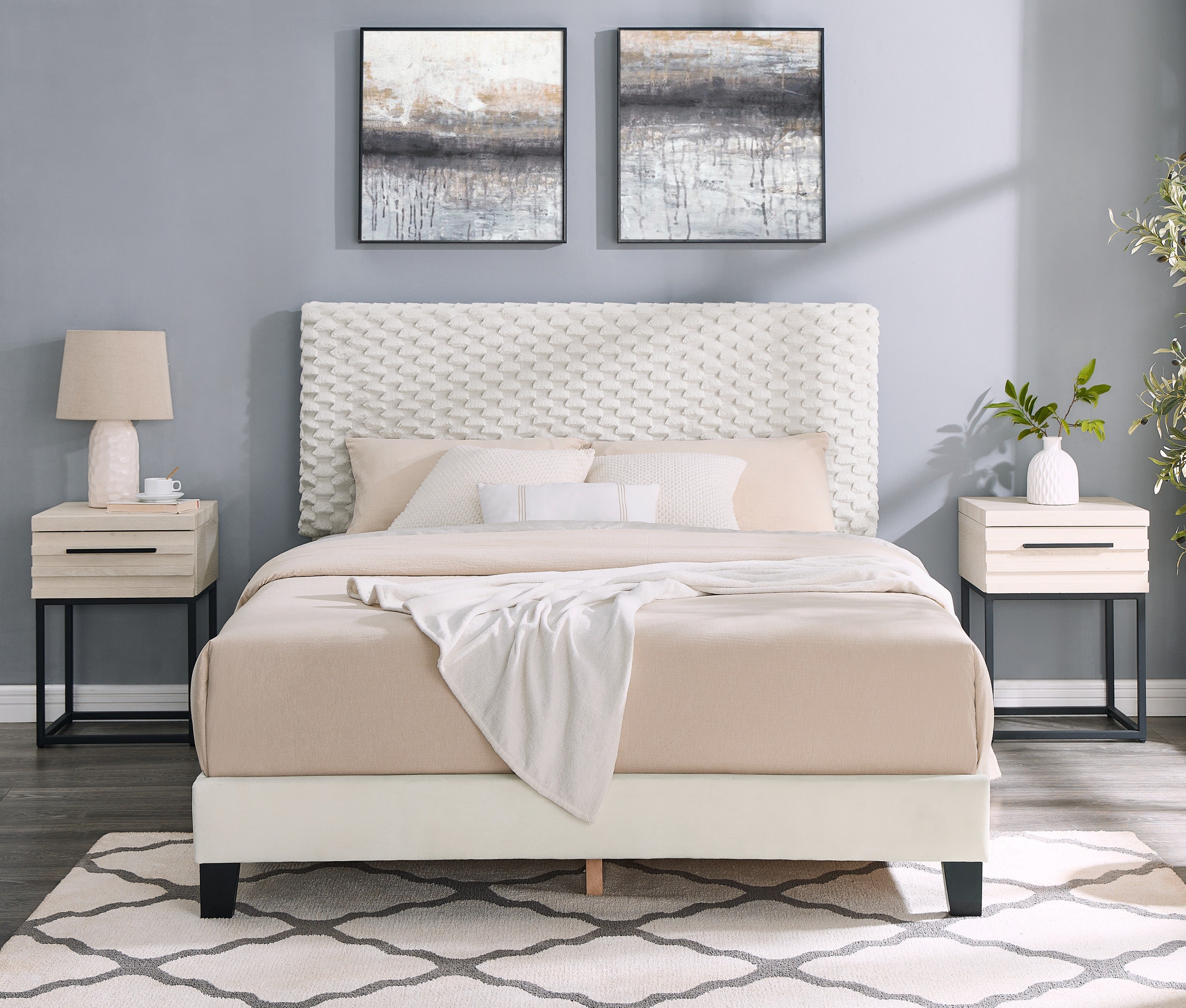 Roundhill Furniture Findlay 3-Piece Bedroom Set - Queen Size Upholstered Platform Bed with 2 Nightstands, Soft 3D Fabric Headboard, Modern Bedroom Furniture for Master Bedroom or Guest Room