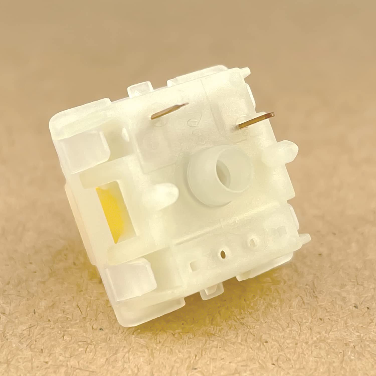 Gateron Milky Yellow V2 Linear Switches - Pre-Lubed 5pin (72pcs) for Mechanical Keyboards - Gaming & Typing