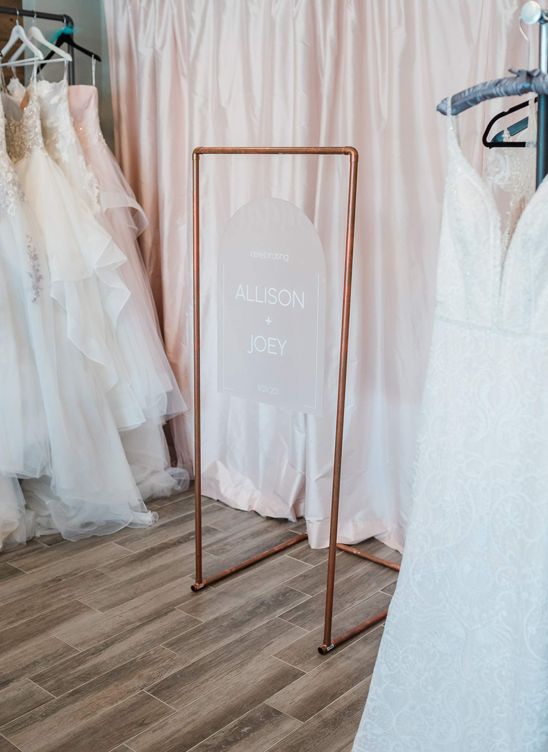 Elegant Frosted Acrylic Wedding Welcome Sign - Arch-Shaped Clear Modern Decoration for Wedding Ceremony & Reception Display - Perfect for Outdoor, Indoor, and Backyard Weddings