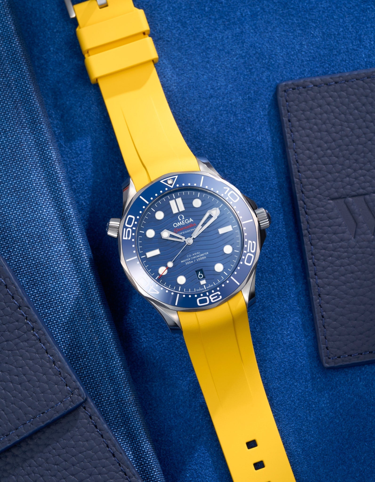 Premium FKM Rubber Watch Band for Omega Seamaster 300 Diver Watch - Yellow | Waterproof & Durable Replacement Strap for Swimming, Diving & Outdoor Activities